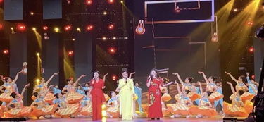 《舞韵东师 人文情怀与国庆晚会的深情邂逅》